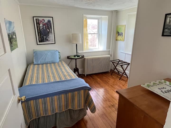 3rd bedroom on the second floor is a single. 