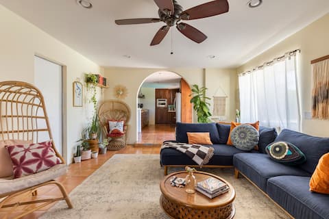Top Airbnb: Spanish Boho Retreat, 4br 3ba Large Pool/Spa in Coachella Valley & Desert