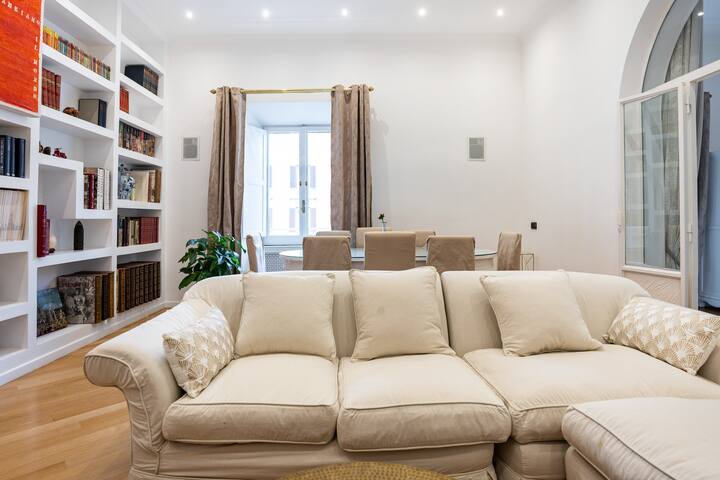 Luxury Laura Family apartment Roma gallery image 2