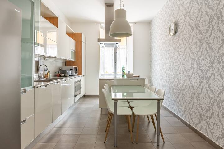 Luxury Laura Family apartment Roma gallery image 4