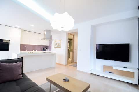 Luna Deluxe * Near City Center * Free Parking