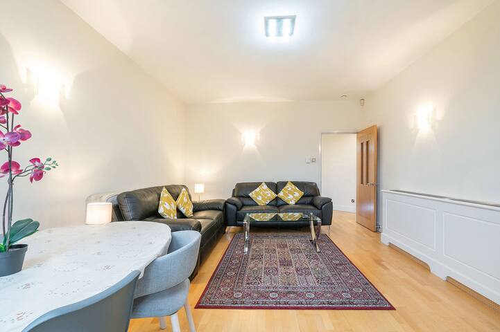 Baker Street Marylebone 3 Bed 2 Bath Apart 521 gallery image 2