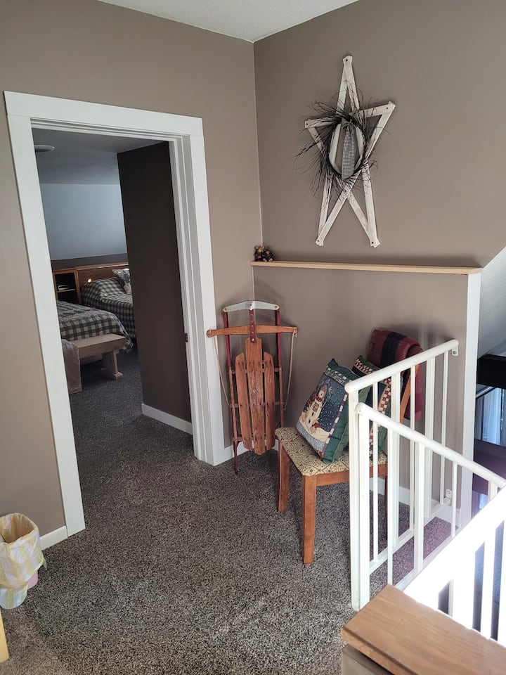 Eneo la roshani katika chumba cha kulala cha juu