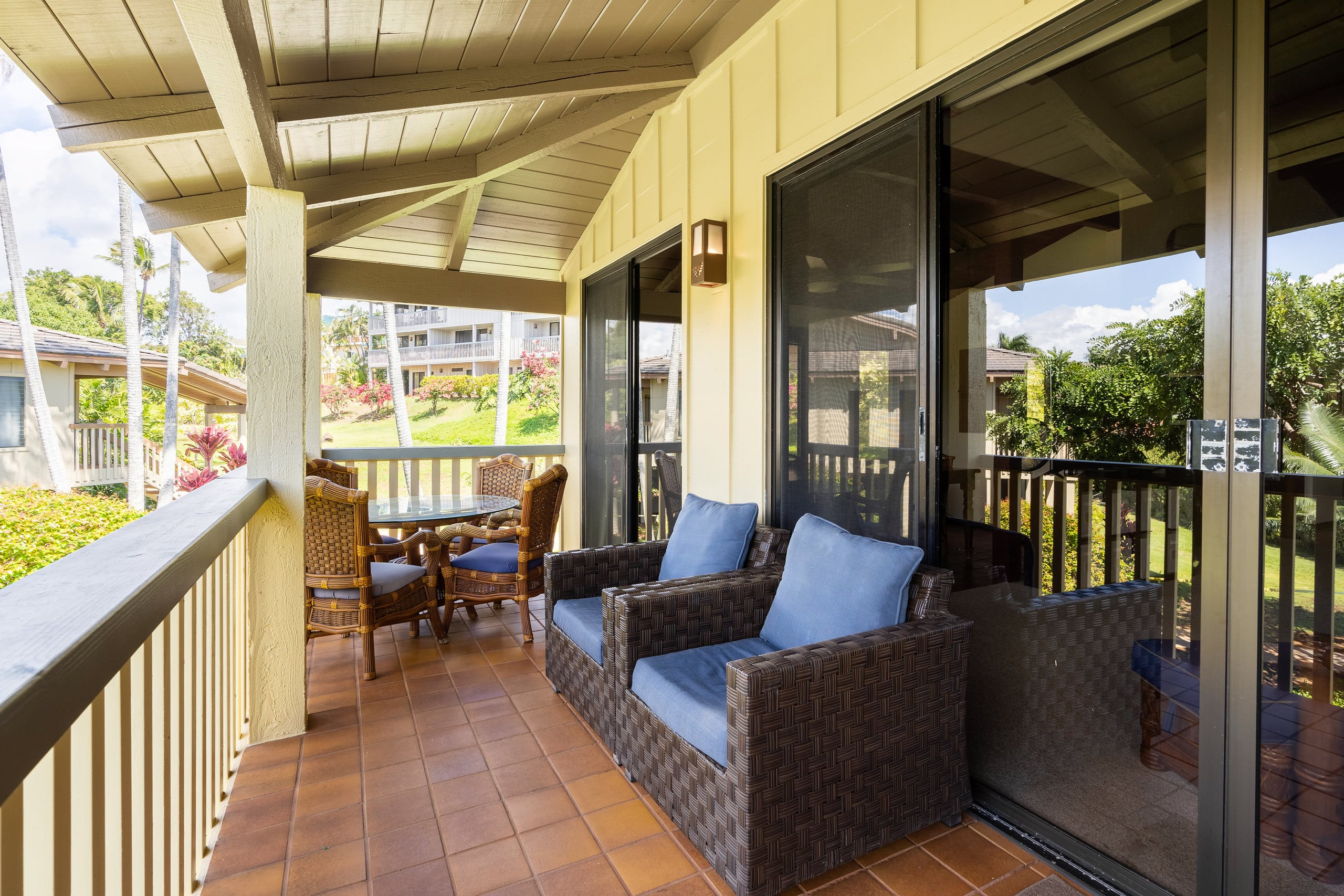 Townhouse in Koloa · ★4.75 · 2 bedrooms · 4 beds · 2 baths - Image 22