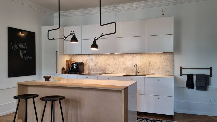 Sleek, Modern Apartment with Balcony by the Metro gallery image 5