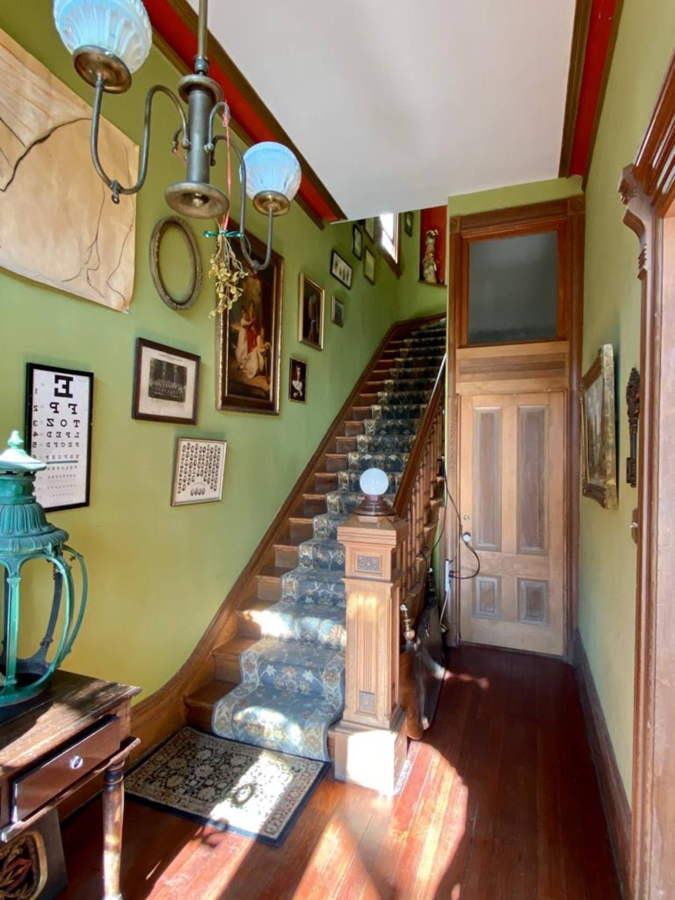Home in San Francisco · ★4.98 · 1 bedroom · 1 bed · 1 bath - Image 32