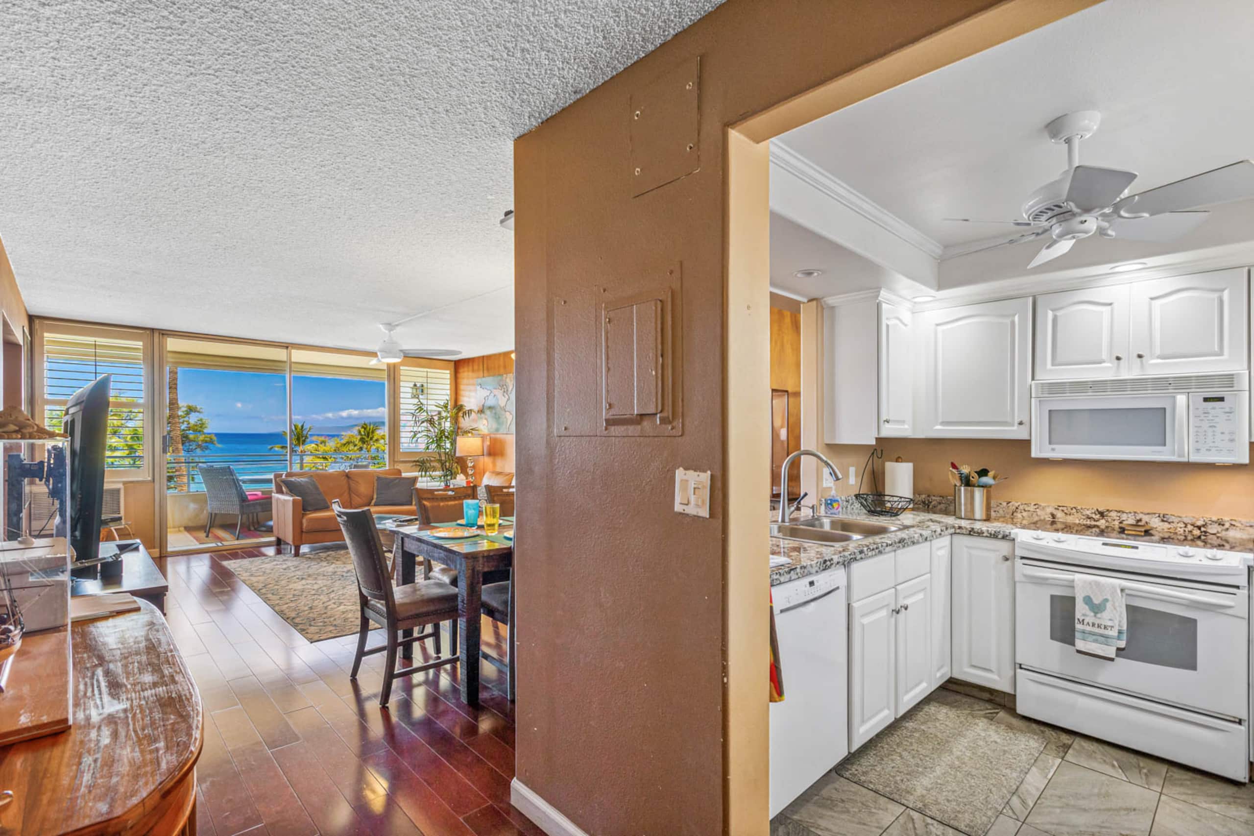 Condo in Kihei · ★4.91 · 3 bedrooms · 4 beds · 2 baths - Image 22