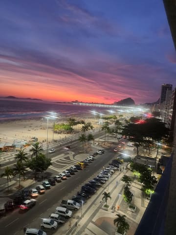 COPACABANA, AV ATLÂNTICA, FRENTE PARA O MAR!!!