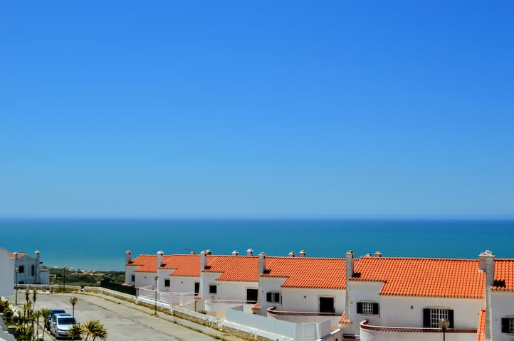 Vila with Pool and Ocean View 5 gallery image 2