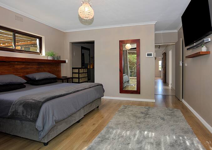 Hill House gallery image 2