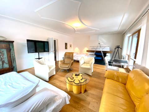 Large apartment for a group up to 10 people