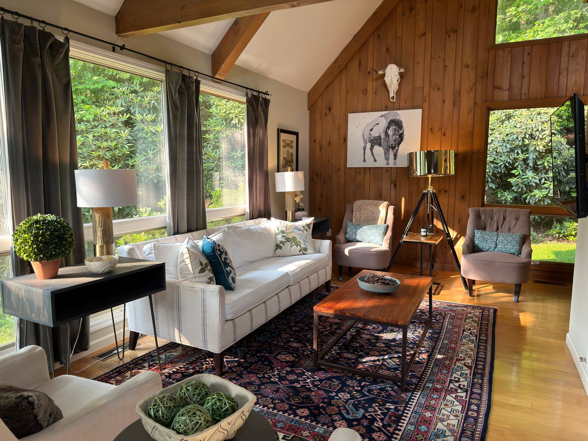 Luxe Highlands Intown Home-Dicht bij watervallen en wandelen, Winter Special!