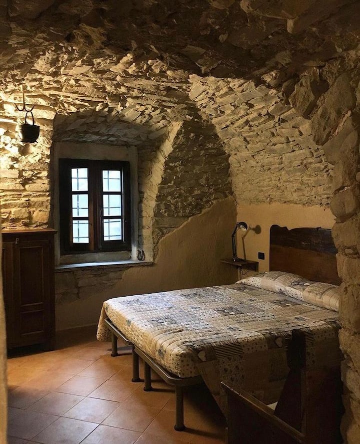 מצלמה "La Grotta"