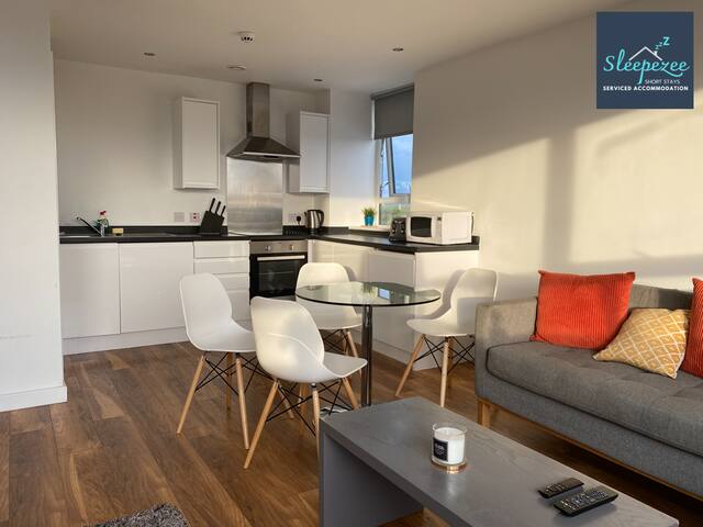 20% LONG STAY DISCOUNT 28+ days 2 BED FREE PARKING gallery image 3