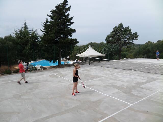 Country Villa 1 – Melograno (Sleeps 8) gallery image 5