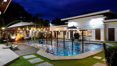 JM VILLA Grande B8 (8BedR 2LivingR Bbq Haus 20pax)