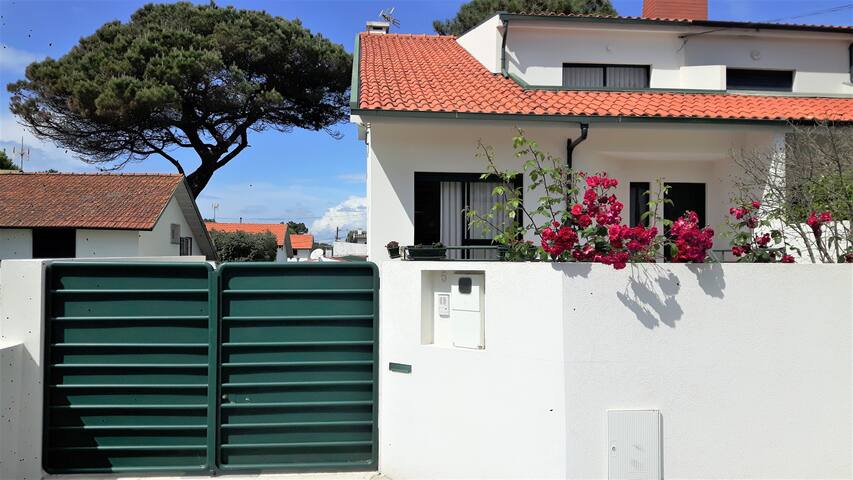 Vivenda em zona de praia