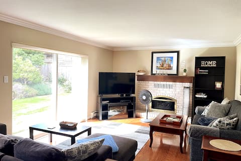 Top Airbnb: Licensed bungalow in Parksville since 2018 in Parksville