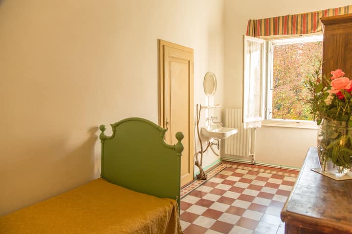 第二间单人床房