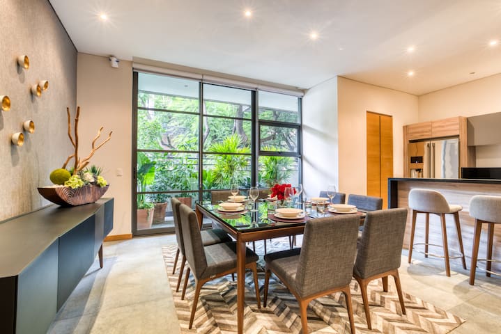 Luxury 2BR/2BA Apartment in Condesa with Terrace