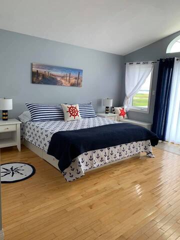 “The Mooring”- Full Beach House with Views gallery image 4