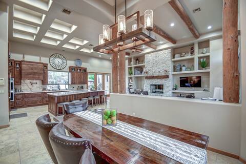 Mountainside Gold Canyon AZ Retreat