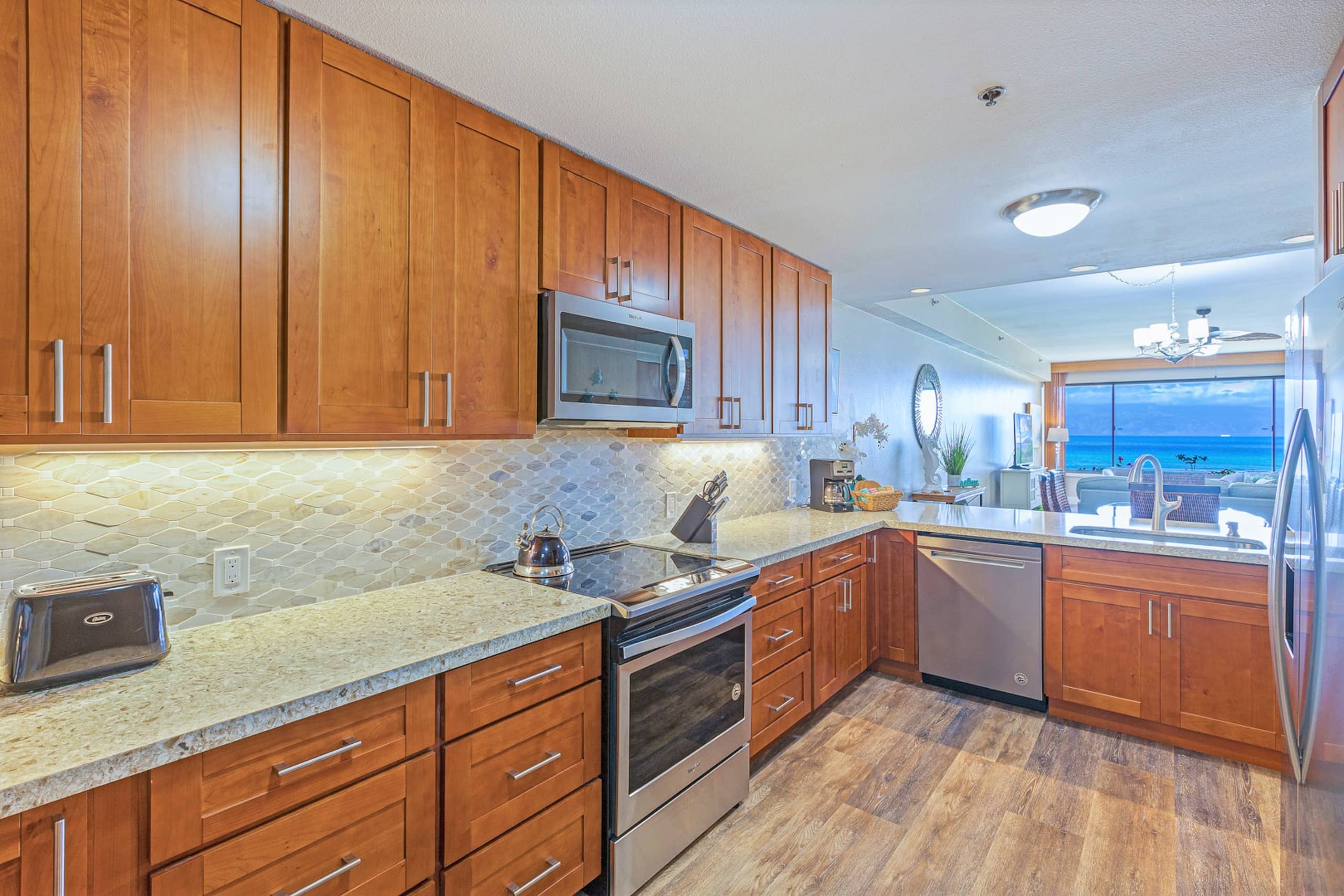 Condo in Lahaina · ★4.94 · 2 bedrooms · 4 beds · 2 baths - Image 14