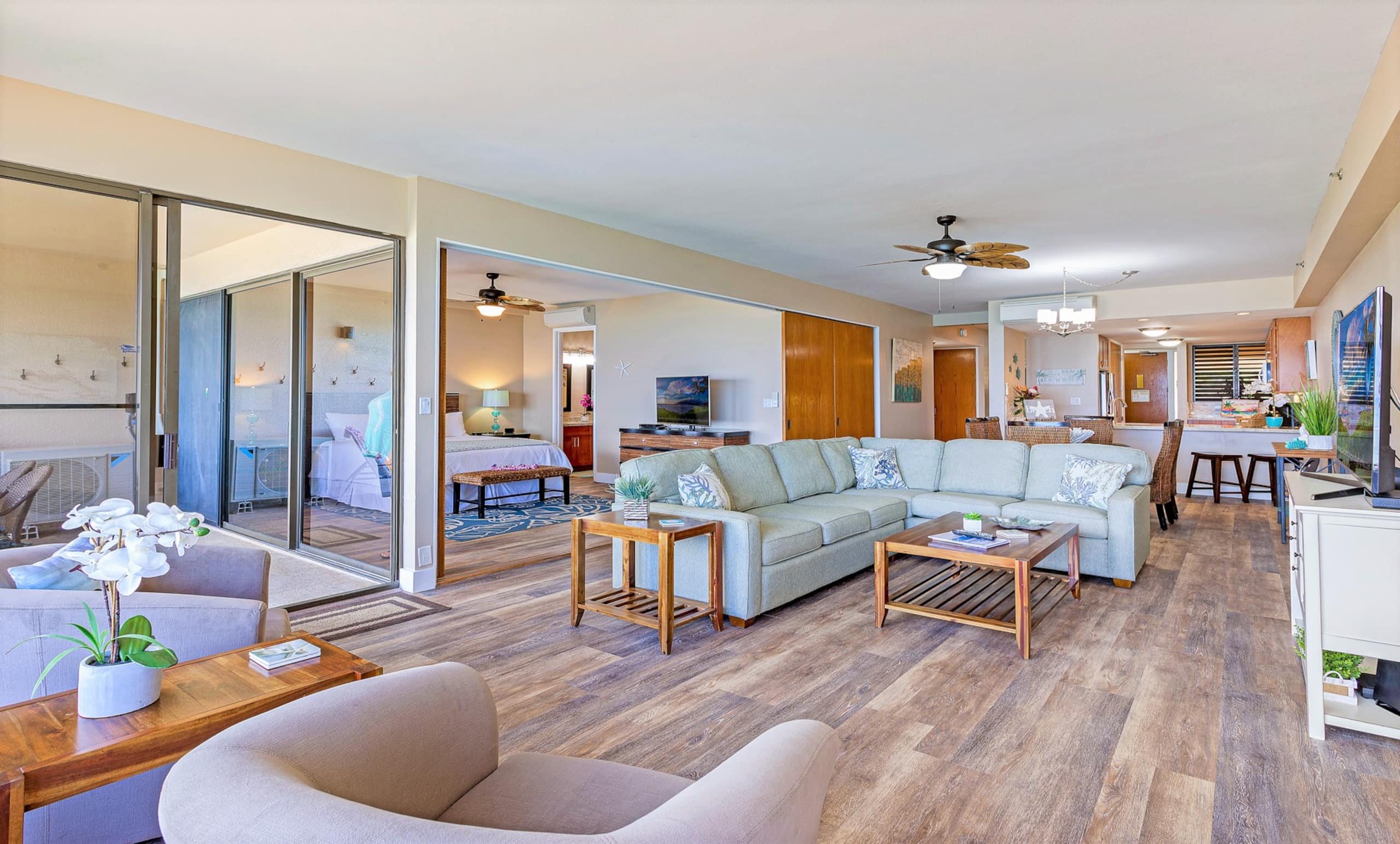 Condo in Lahaina · ★4.94 · 2 bedrooms · 4 beds · 2 baths - Image 4