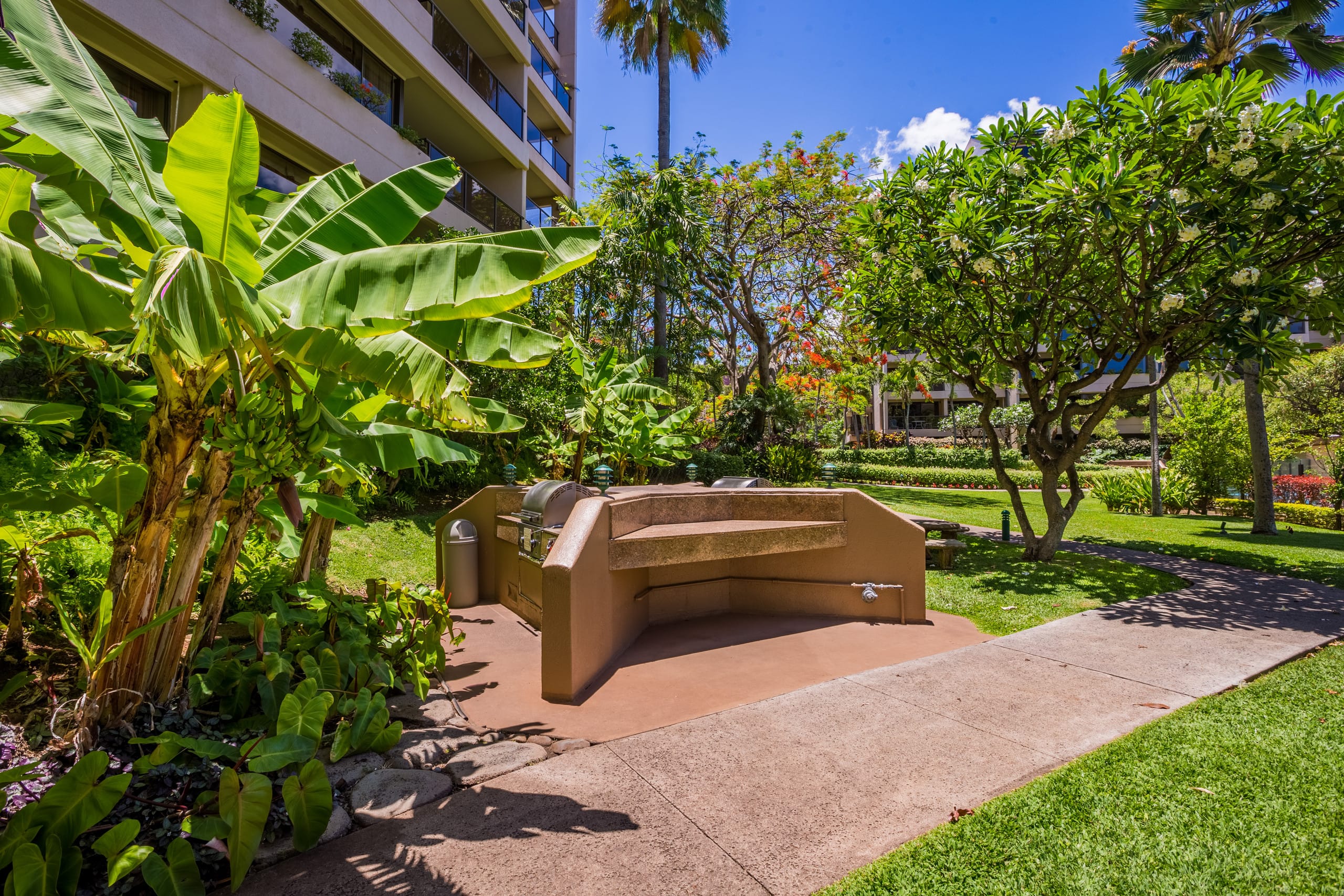Condo in Lahaina · ★4.94 · 2 bedrooms · 4 beds · 2 baths - Image 40