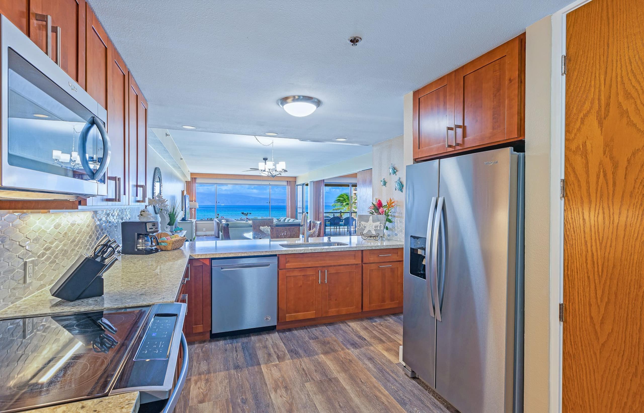 Condo in Lahaina · ★4.94 · 2 bedrooms · 4 beds · 2 baths - Image 13