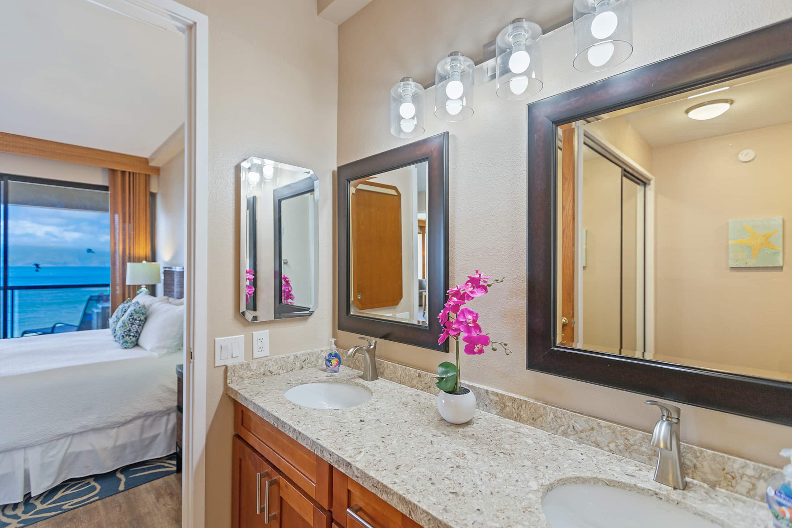 Condo in Lahaina · ★4.94 · 2 bedrooms · 4 beds · 2 baths - Image 27