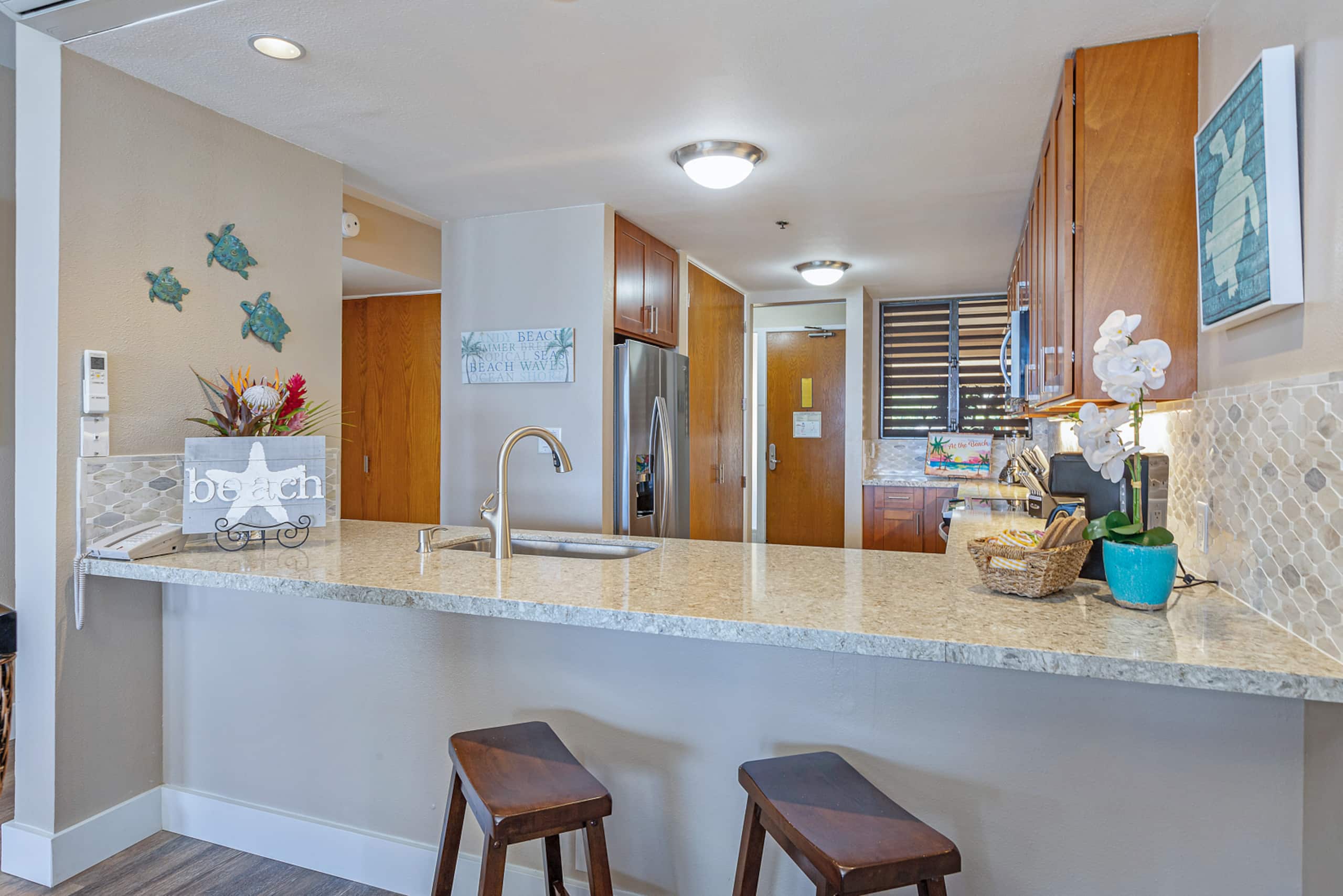 Condo in Lahaina · ★4.94 · 2 bedrooms · 4 beds · 2 baths - Image 23