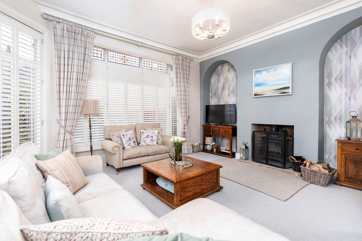 Airbnb con migliori performance: Luxury Victorian Town House - with parking. a Clifton Without