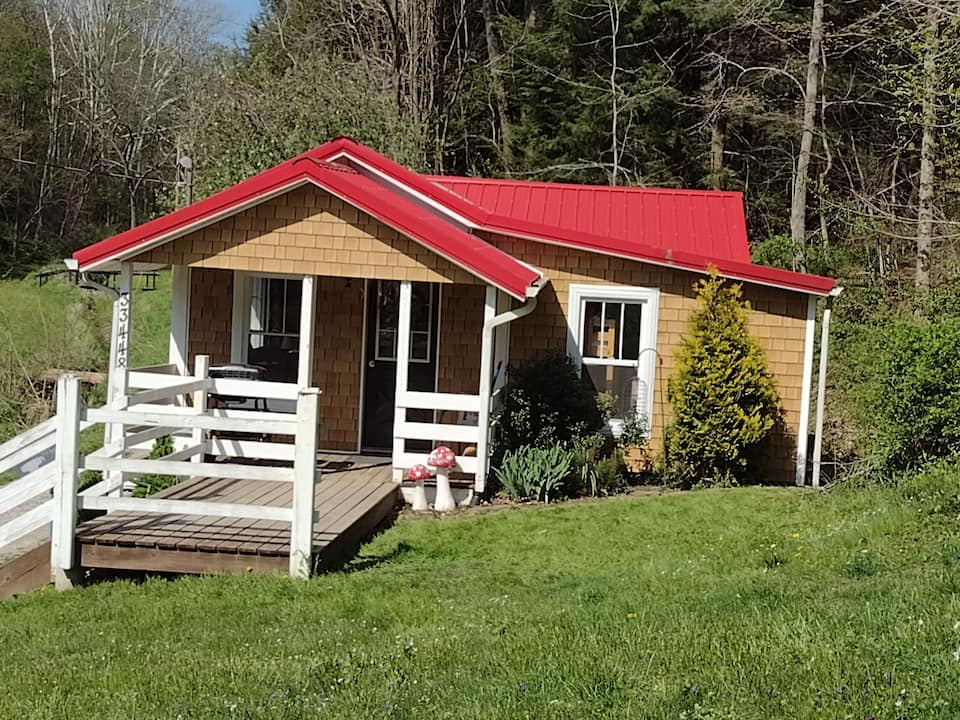 Cardinal Cottage