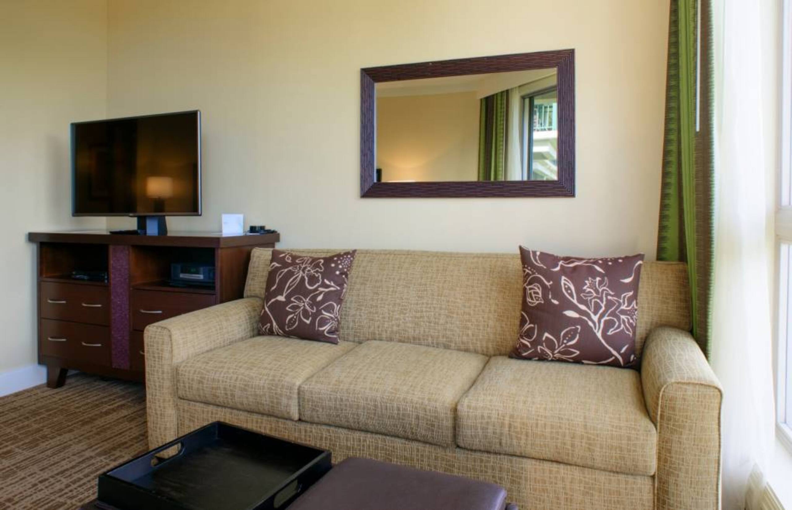 Condo in Lahaina · ★4.9 · 1 bedroom · 2 beds · 1 bath - Image 9
