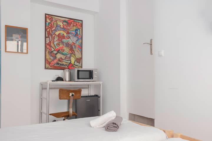 #89 Cozy Prvt. Room W. Private Bathroom! - Athènes