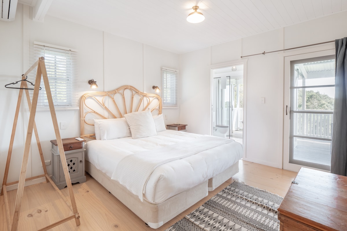 Glavna spavaća soba s pristupom terasi