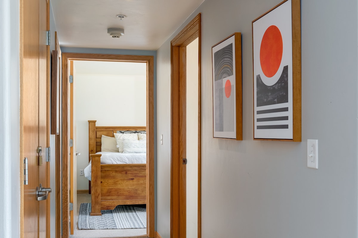 Pasillo al segundo baño y dormitorio