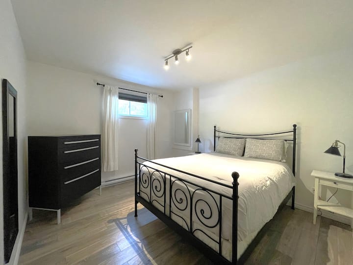 Საწოლის ქვედა დონე 152 × 203 სმ