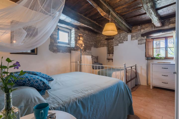 Villa Colombaia - Kitanda cha watu wawili pamoja na kitanda cha Kifaransa na bafu la ndani