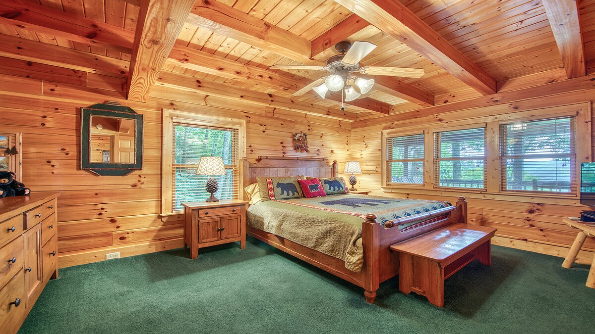 King Master апартман со градинарска када и посебен туш со дупли суета 