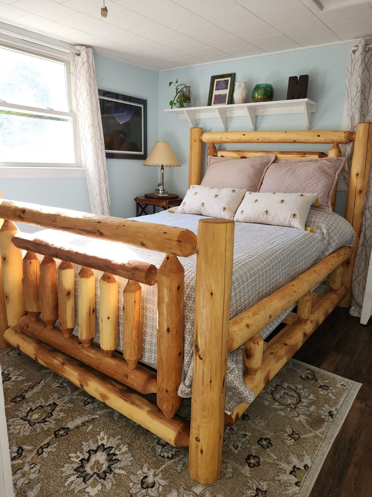 Comfortable Log bed back bedroom