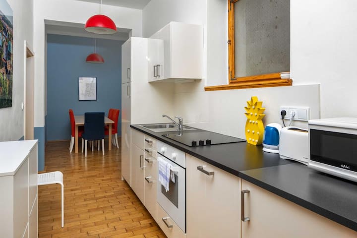 VEVERKOVA RESIDENCE VII.