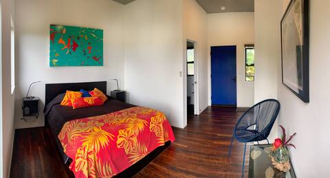 2 ensuite guest rooms @ Hamakua Chocolate Farm