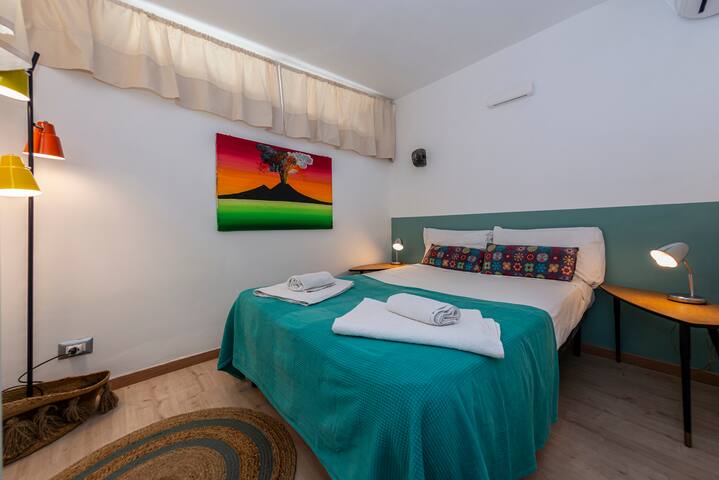 m4 Terraced panoramic flat in Historical Naples gallery image 5