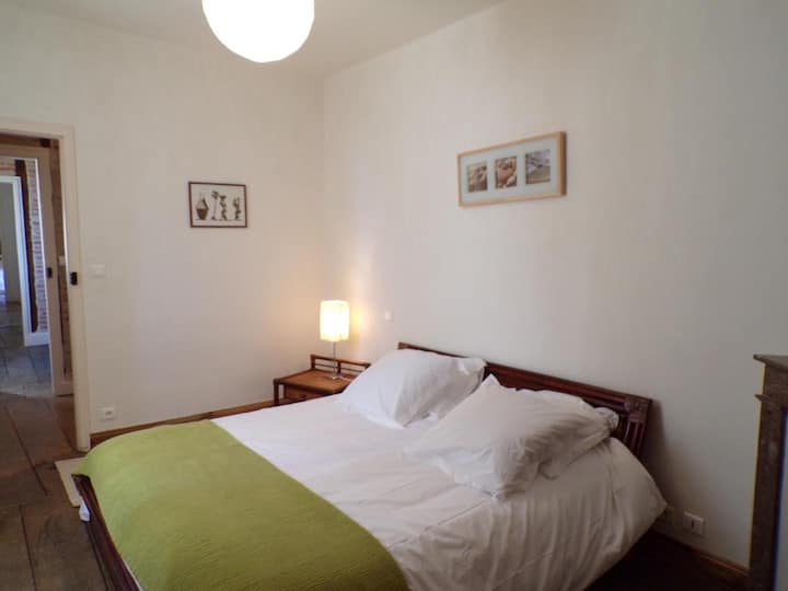 Kitanda cha chumba cha kulala 160