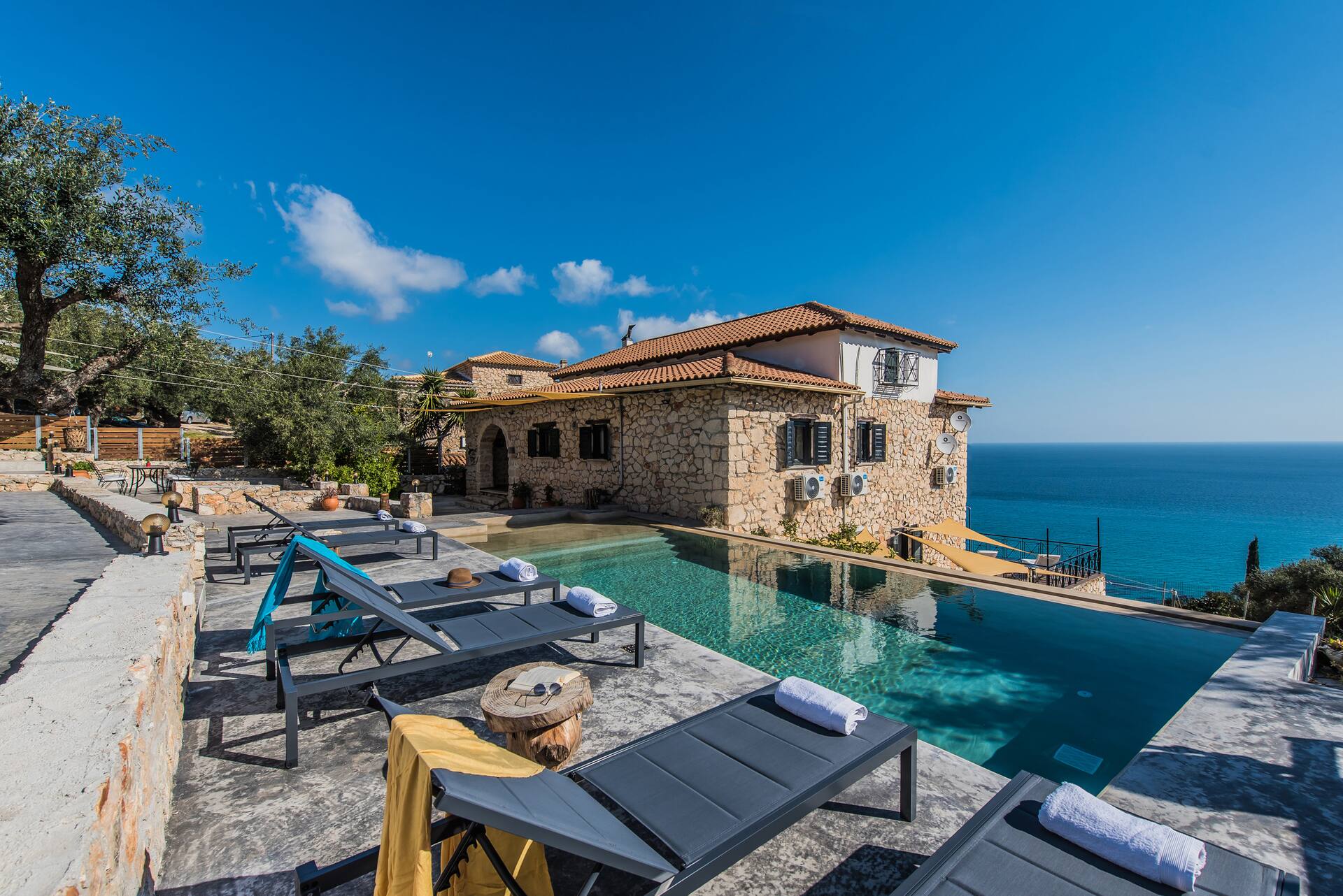 Xigia Beach Residence villas