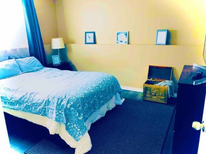 Lloydminster Vacation Rentals & Homes Alberta, Canada Airbnb