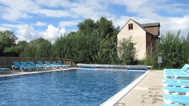 Castleford  Cottage Lower Mill   Somerford Keynes - Cirencester