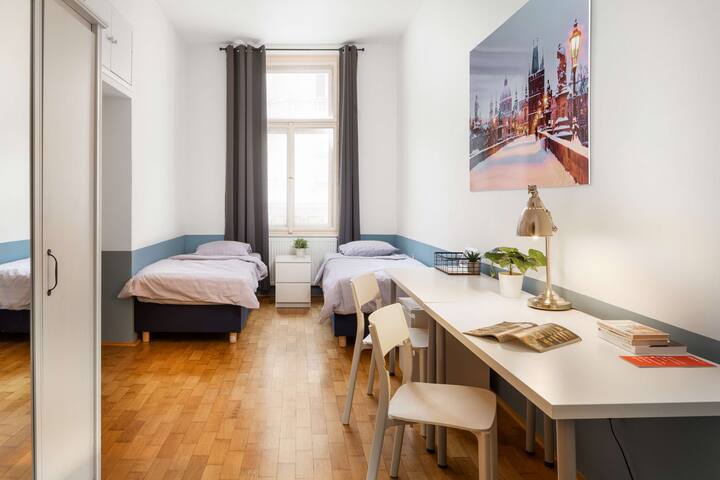 VEVERKOVA RESIDENCE VIII. gallery image 4